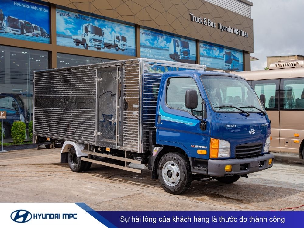 Xe tải Hyundai Mighty N250SL thùng kín inox 2T - 2.5T